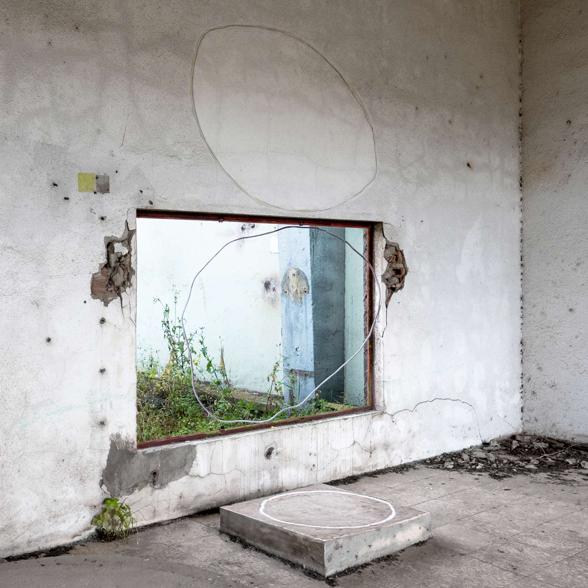 'Motional Oval' in CUF, Barreiro, by Della Gooden - part of a room installation in Barreiro Portugal.