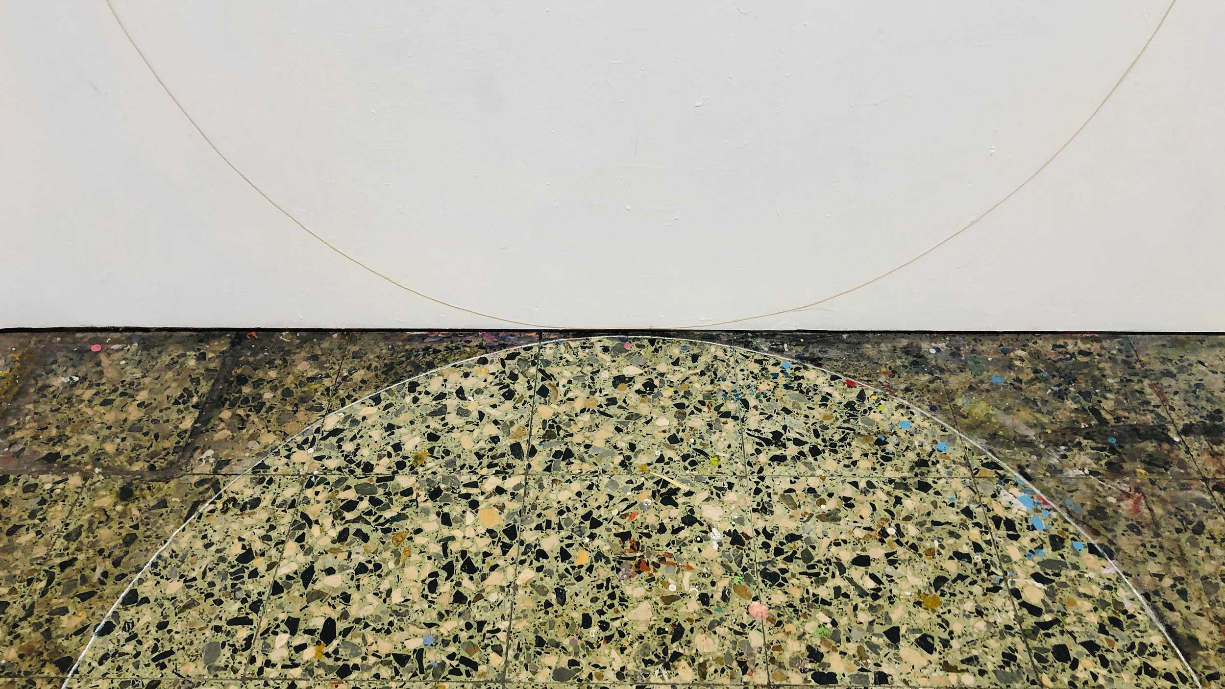 Diptych: CLAM by Della Gooden at PADA Studios, Barreiro, Portugal. Detail of the 'hinge'